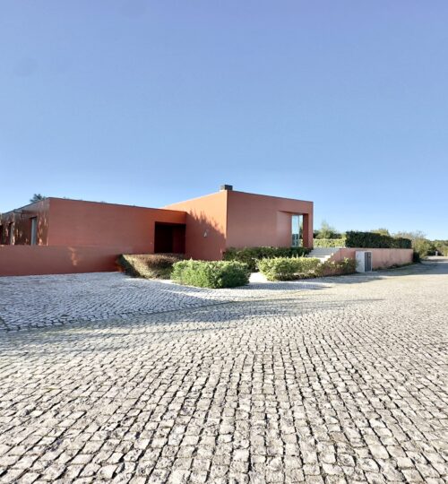 Moradia T3 com Piscina e Jardim em Bom Sucesso, Óbidos