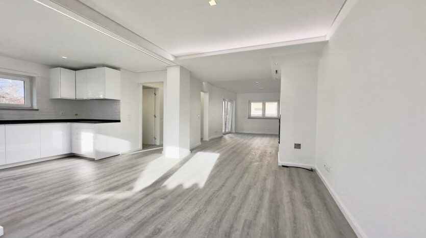 Moradia T3 Totalmente Renovada em Alcabideche