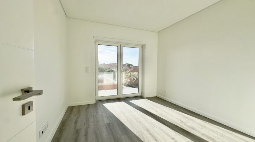 Moradia T3 Totalmente Renovada em Alcabideche