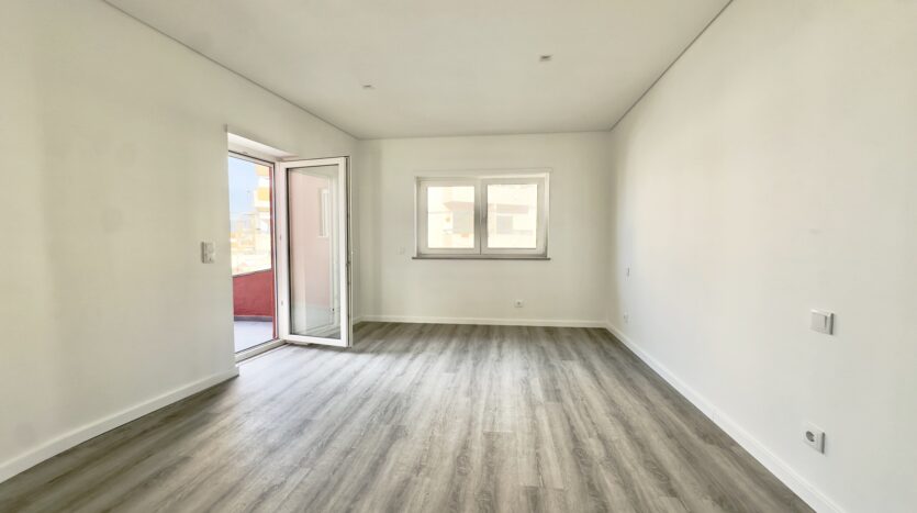 Moradia T3 Totalmente Renovada em Alcabideche