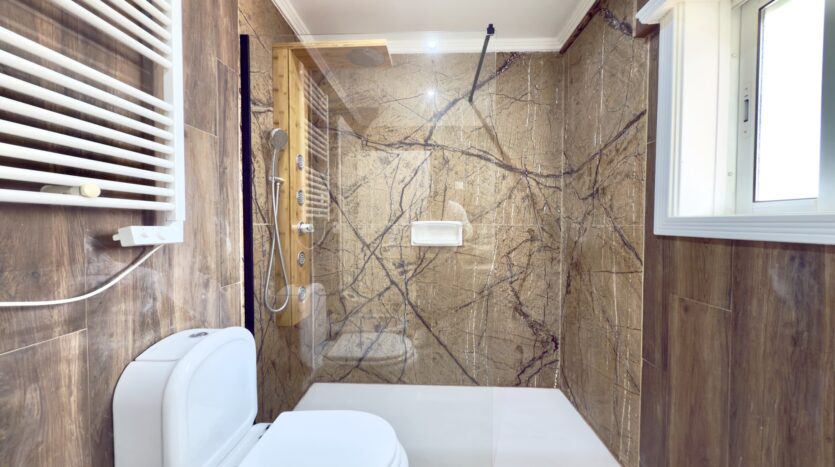 Apartamento T3 em Cascais com Vista Mar e Garagem Box