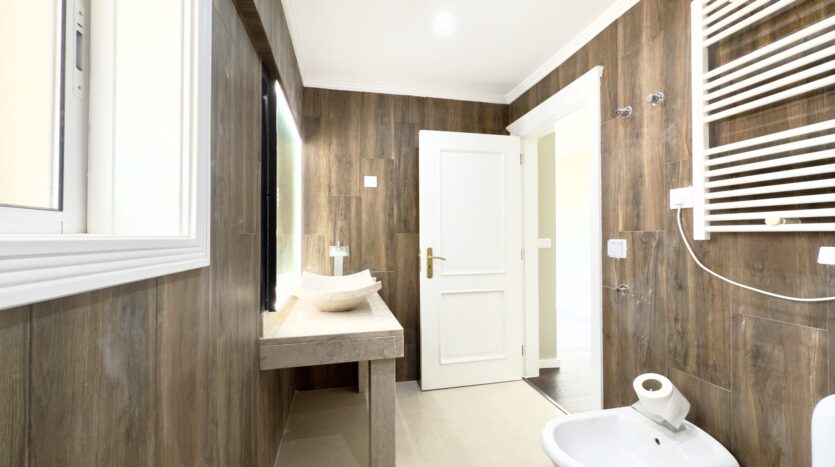 Apartamento T3 em Cascais com Vista Mar e Garagem Box